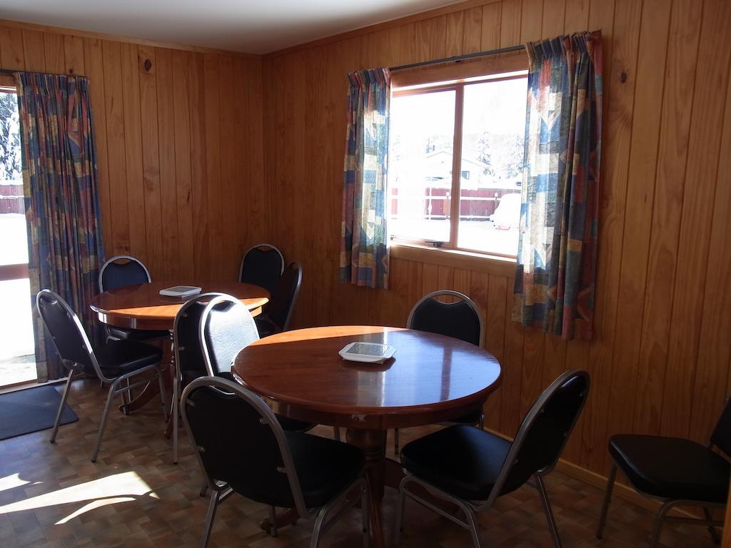 Ossies Motels And Chalets Ohakune Room photo