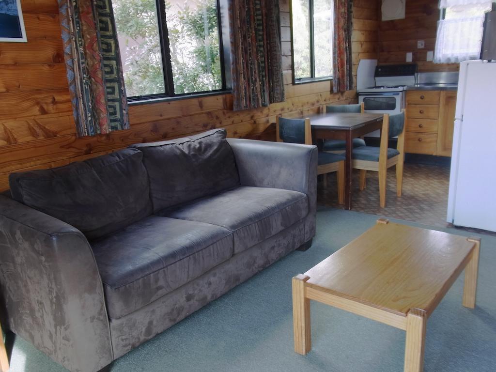 Ossies Motels And Chalets Ohakune Room photo