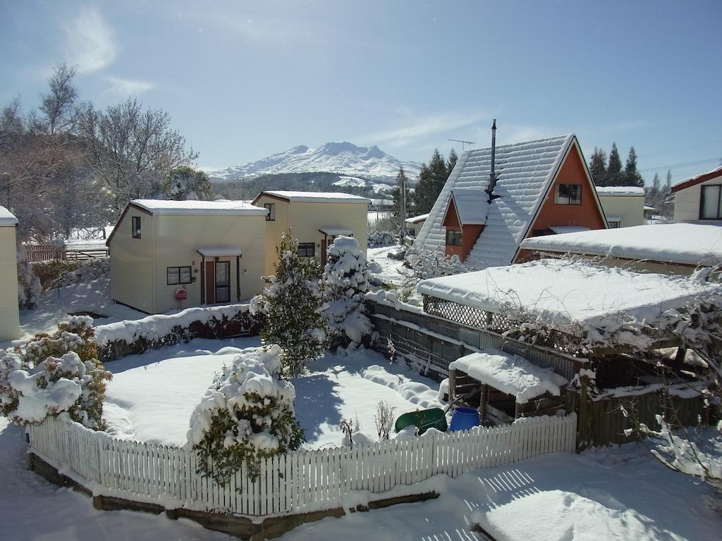 Ossies Motels And Chalets Ohakune Room photo