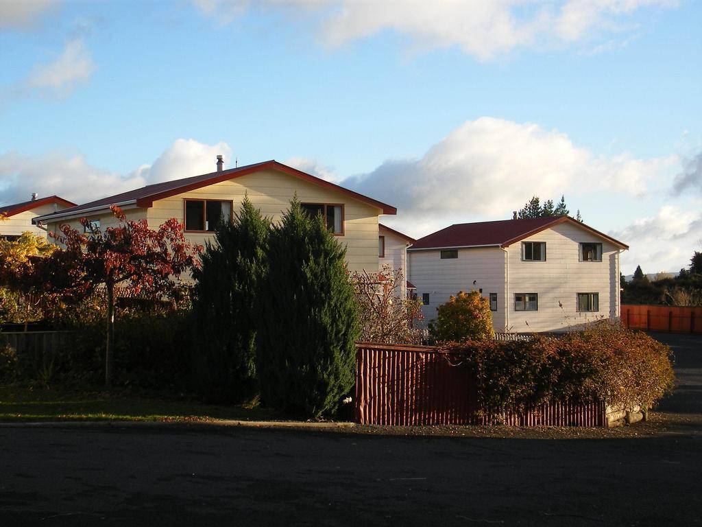 Ossies Motels And Chalets Ohakune Room photo